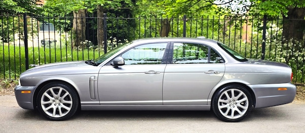 Used Jaguar XJ 2008 for sale - 74661834: Photo 2
