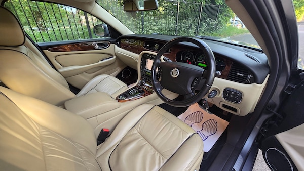 Used Jaguar XJ 2008 for sale - 74661834: Photo 32