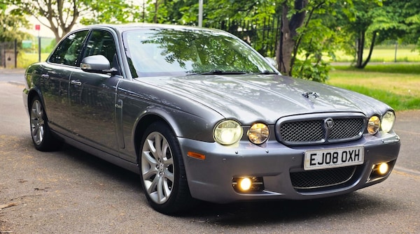 Used Jaguar XJ 2008 for sale - 74661834: Photo 4