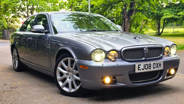 Used Jaguar XJ 2008 for sale - 74661834: Photo 8