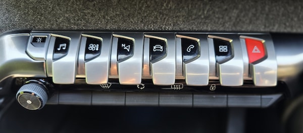 Used Peugeot 3008 2017 for sale - 74394581: Photo 18