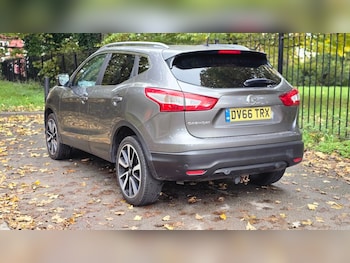 Used Nissan Qashqai 2016 for sale - 76379268: Photo