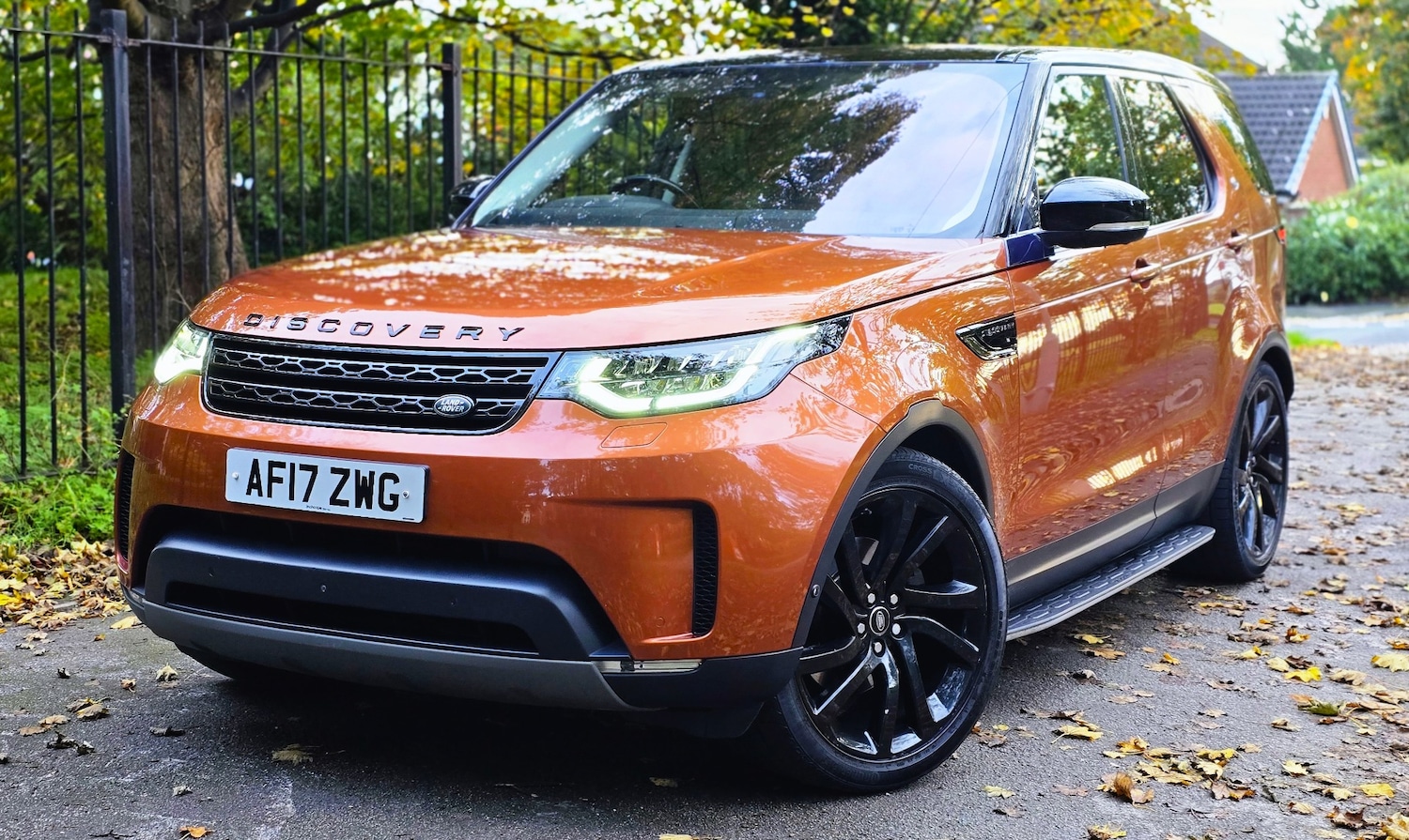 Used Land Rover Discovery 2017 for sale - 76335278: Photo 1