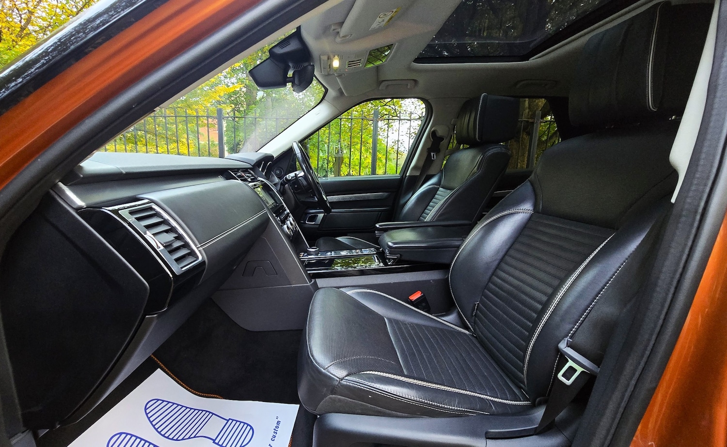 Used Land Rover Discovery 2017 for sale - 76335278: Photo 10