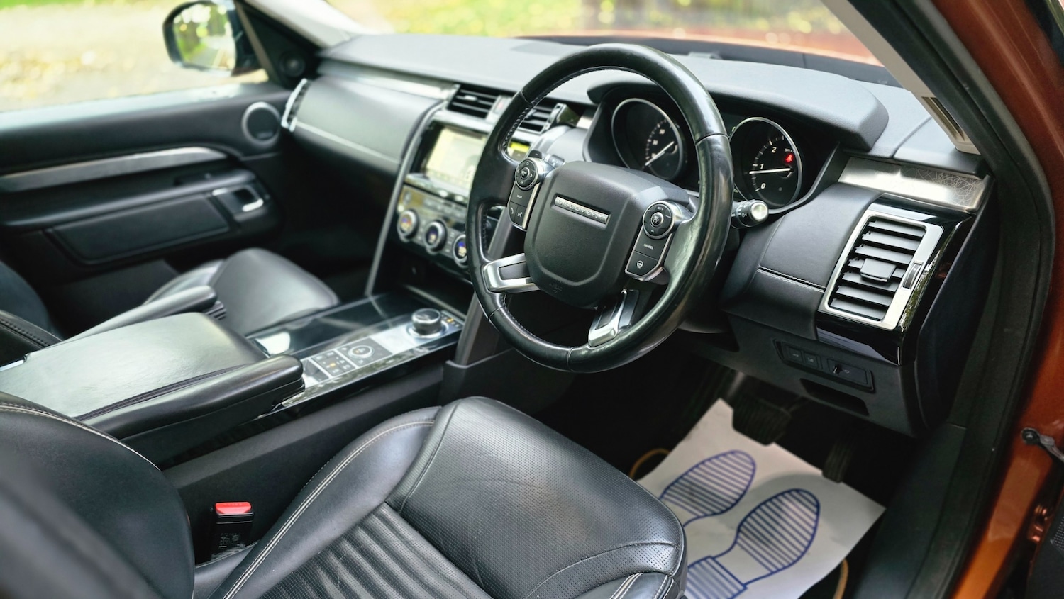 Used Land Rover Discovery 2017 for sale - 76335278: Photo 16