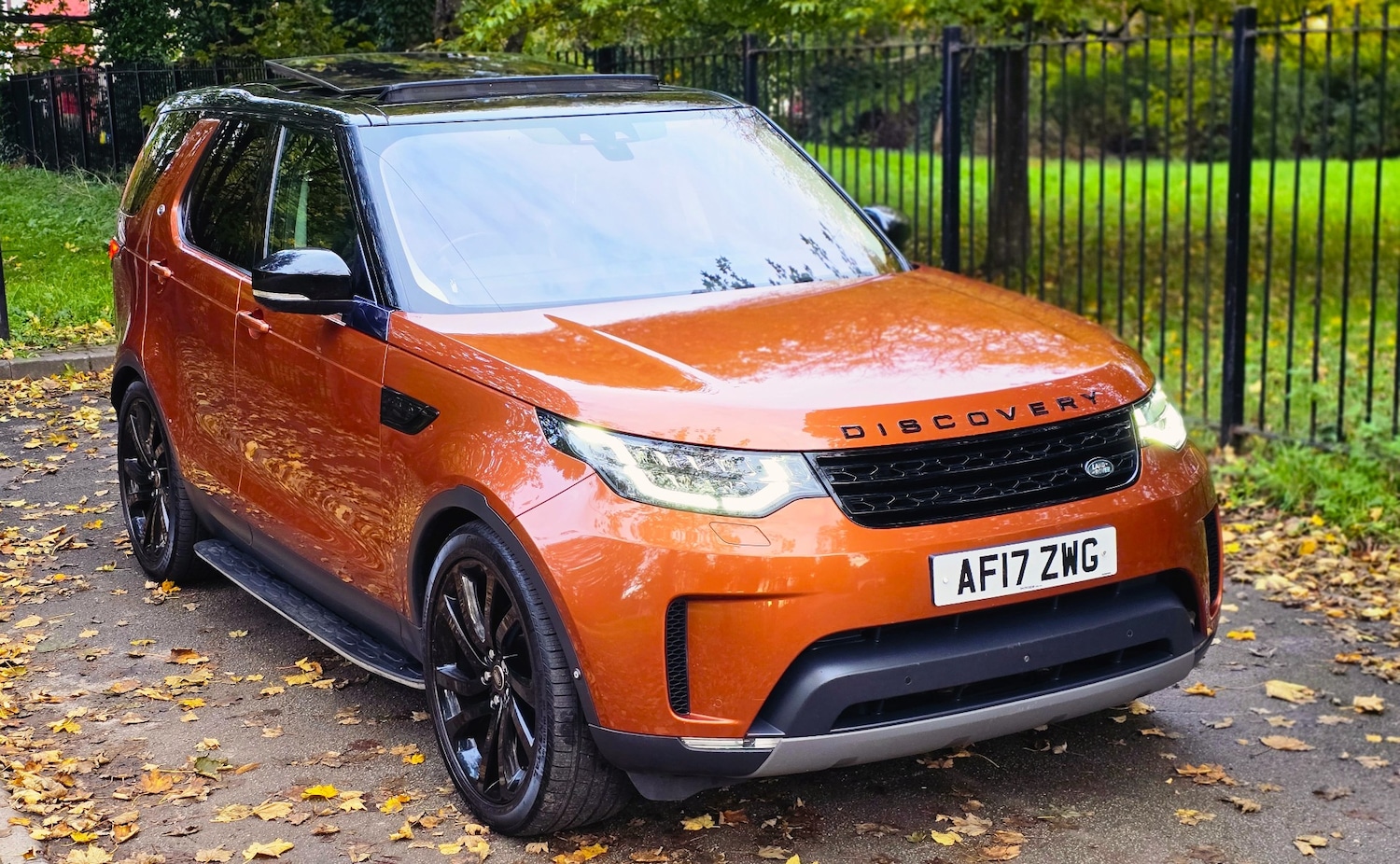 Used Land Rover Discovery 2017 for sale - 76335278: Photo 32