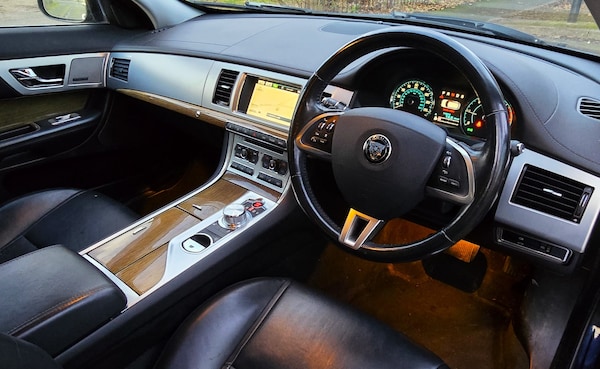 Used Jaguar XF 2014 for sale - 73275228: Photo 13