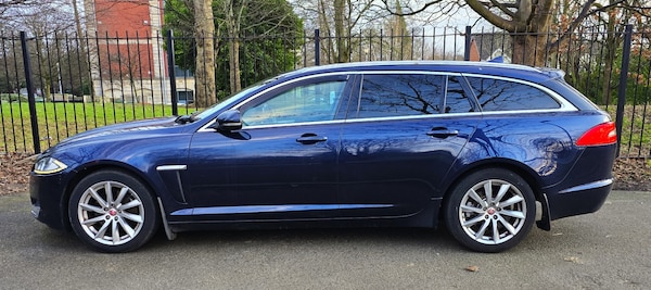 Used Jaguar XF 2014 for sale - 73275228: Photo 3