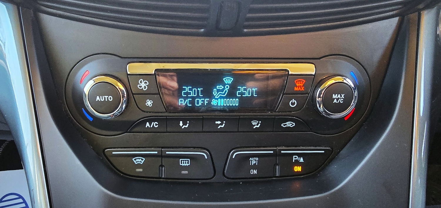 Used Ford Grand C-Max 2014 for sale - 77008902: Photo 20