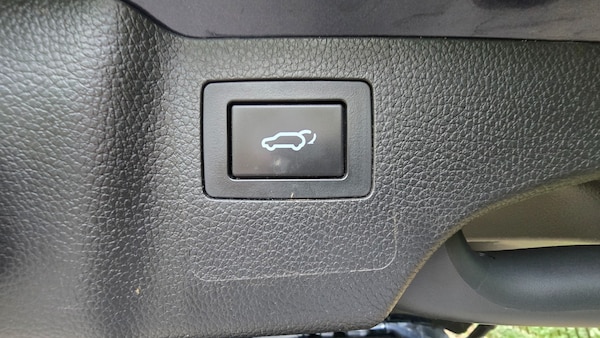 Used Hyundai Santa Fe 2017 for sale - 74448033: Photo 26