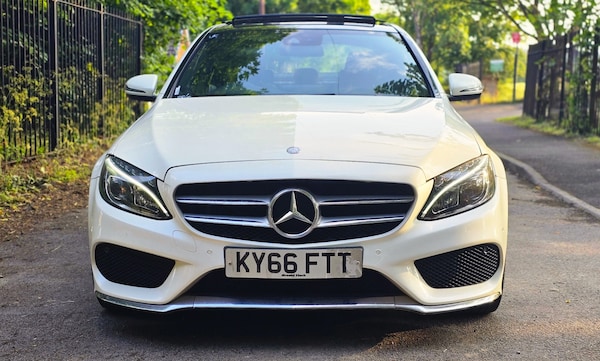 Used Mercedes-Benz C-Class 2016 for sale - 74911382: Photo 2