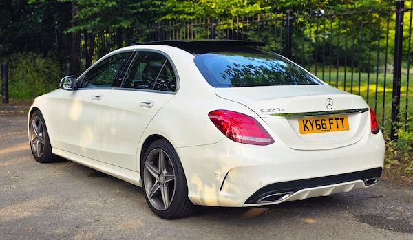 Used Mercedes-Benz C-Class 2016 for sale - 74911382: Photo 4