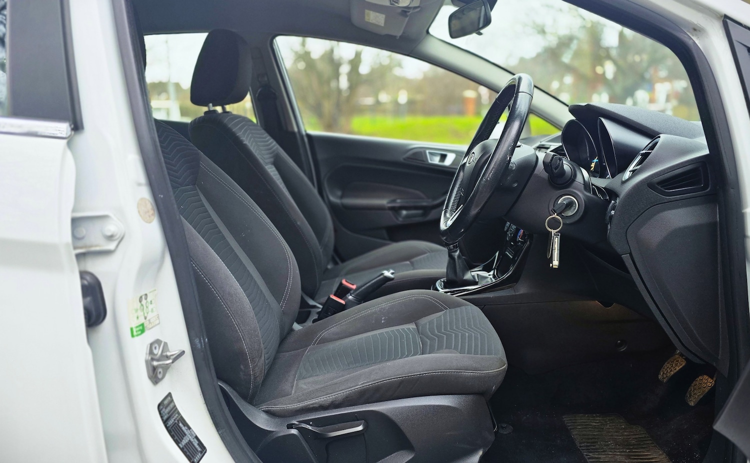 Used Ford Fiesta 2015 for sale - 77049646: Photo 10