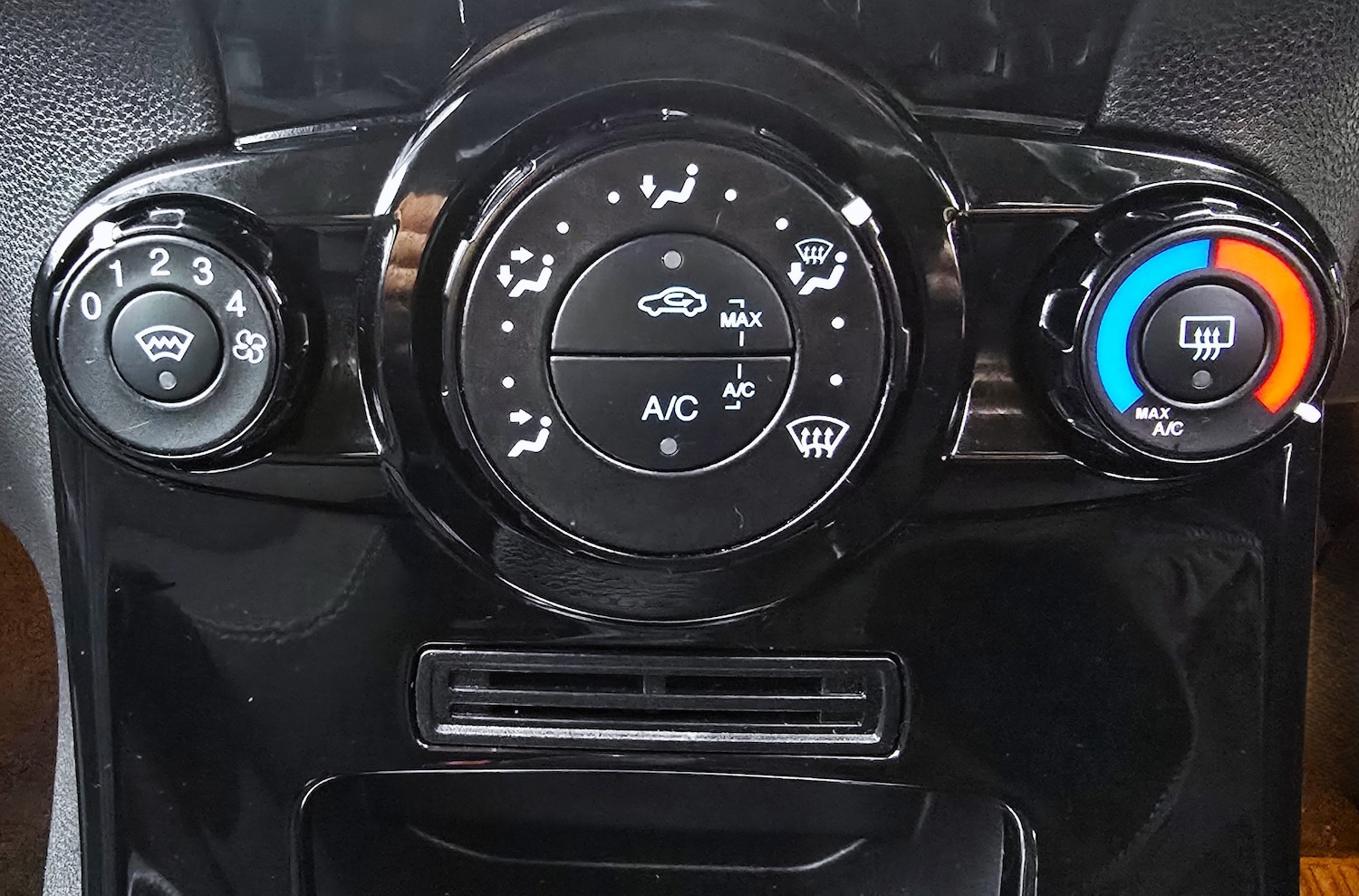 Used Ford Fiesta 2015 for sale - 77049646: Photo 18