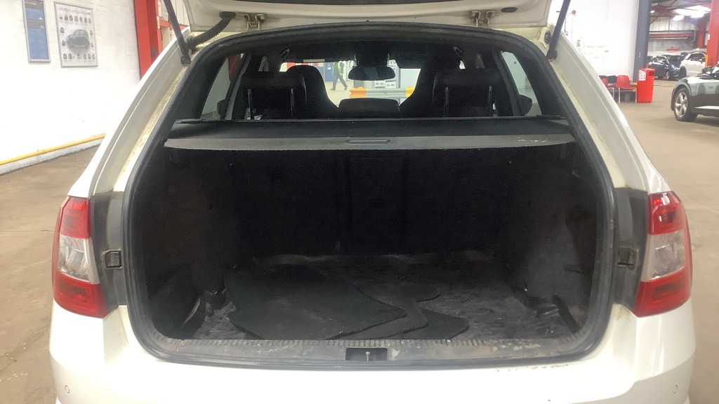 Used Skoda Octavia 2015 for sale - 76588992: Photo 11