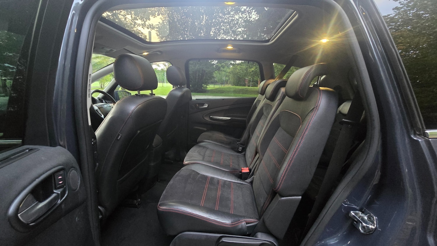 Used Ford S-Max 2013 for sale - 75779617: Photo 13