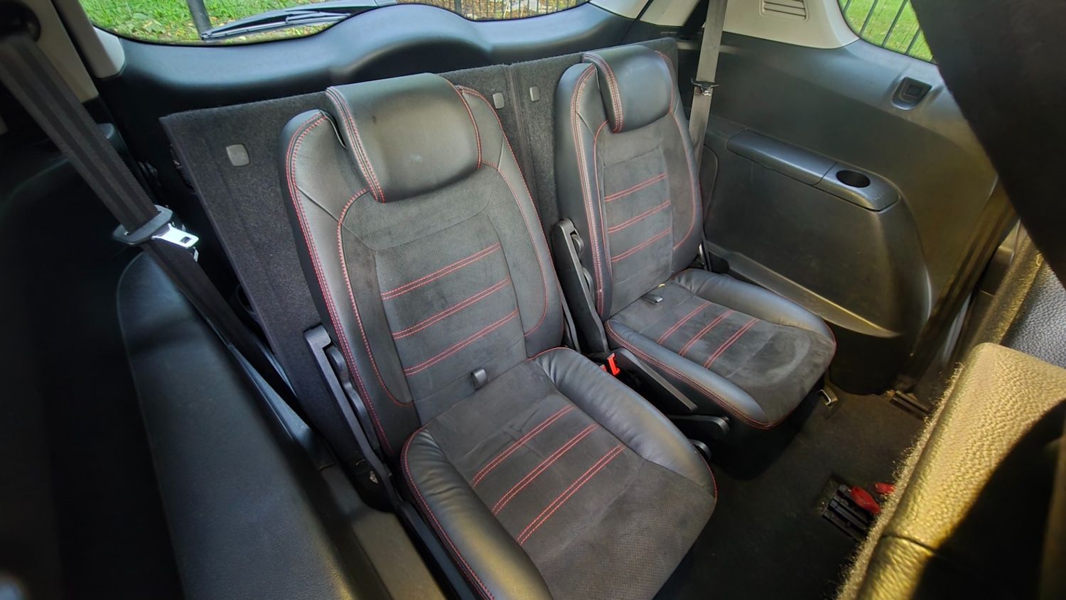 Used Ford S-Max 2013 for sale - 75779617: Photo 14