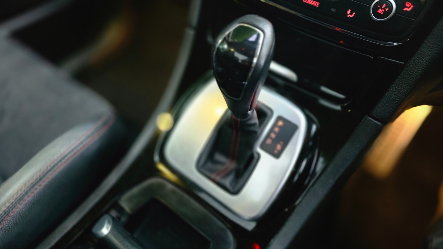 Used Ford S-Max 2013 for sale - 75779617: Photo 19