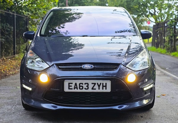 Used Ford S-Max 2013 for sale - 75779617: Photo 2