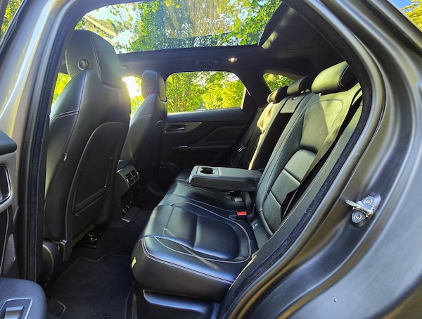 Used Jaguar F-Pace 2020 for sale - 75443443: Photo 12