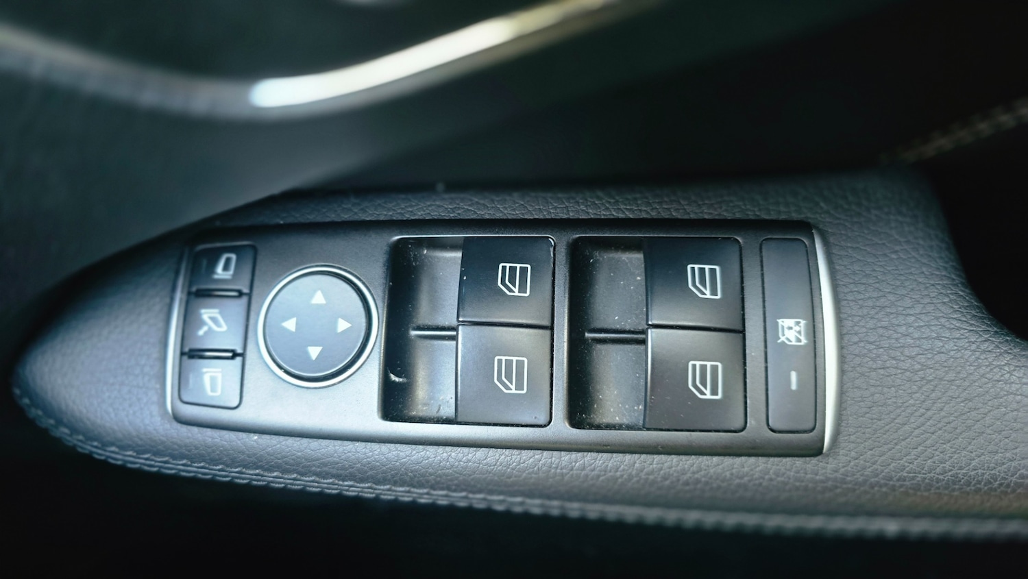 Used Mercedes-Benz E Class 2015 for sale - 76325069: Photo 22