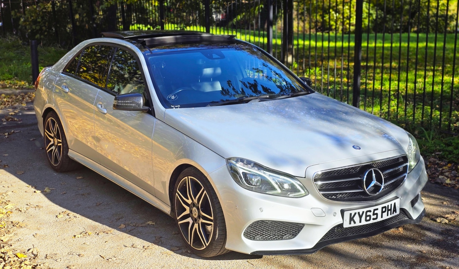 Used Mercedes-Benz E Class 2015 for sale - 76325069: Photo 28
