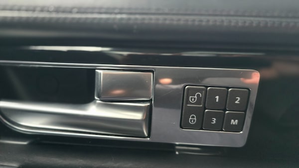 Used Land Rover Discovery 2014 for sale - 74440064: Photo 38