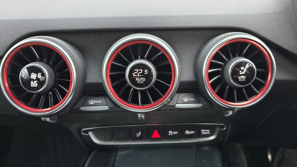 Used Audi TT 2015 for sale - 73420480: Photo 13