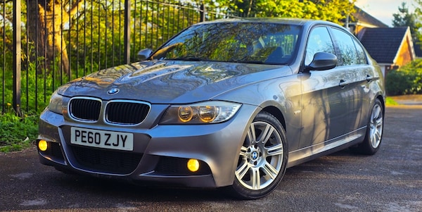 Used BMW 3 Series 2010 for sale - 74464178: Photo 1