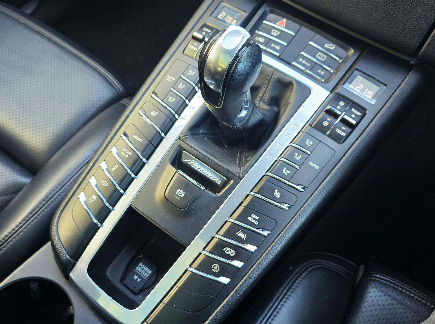 Used Porsche Macan 2017 for sale - 76770217: Photo 20