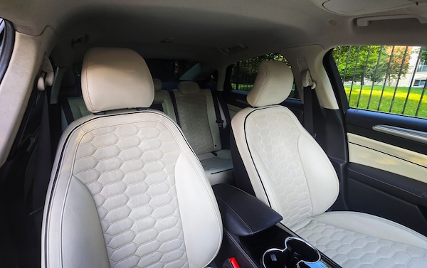 Used Ford Mondeo 2016 for sale - 75486470: Photo 29