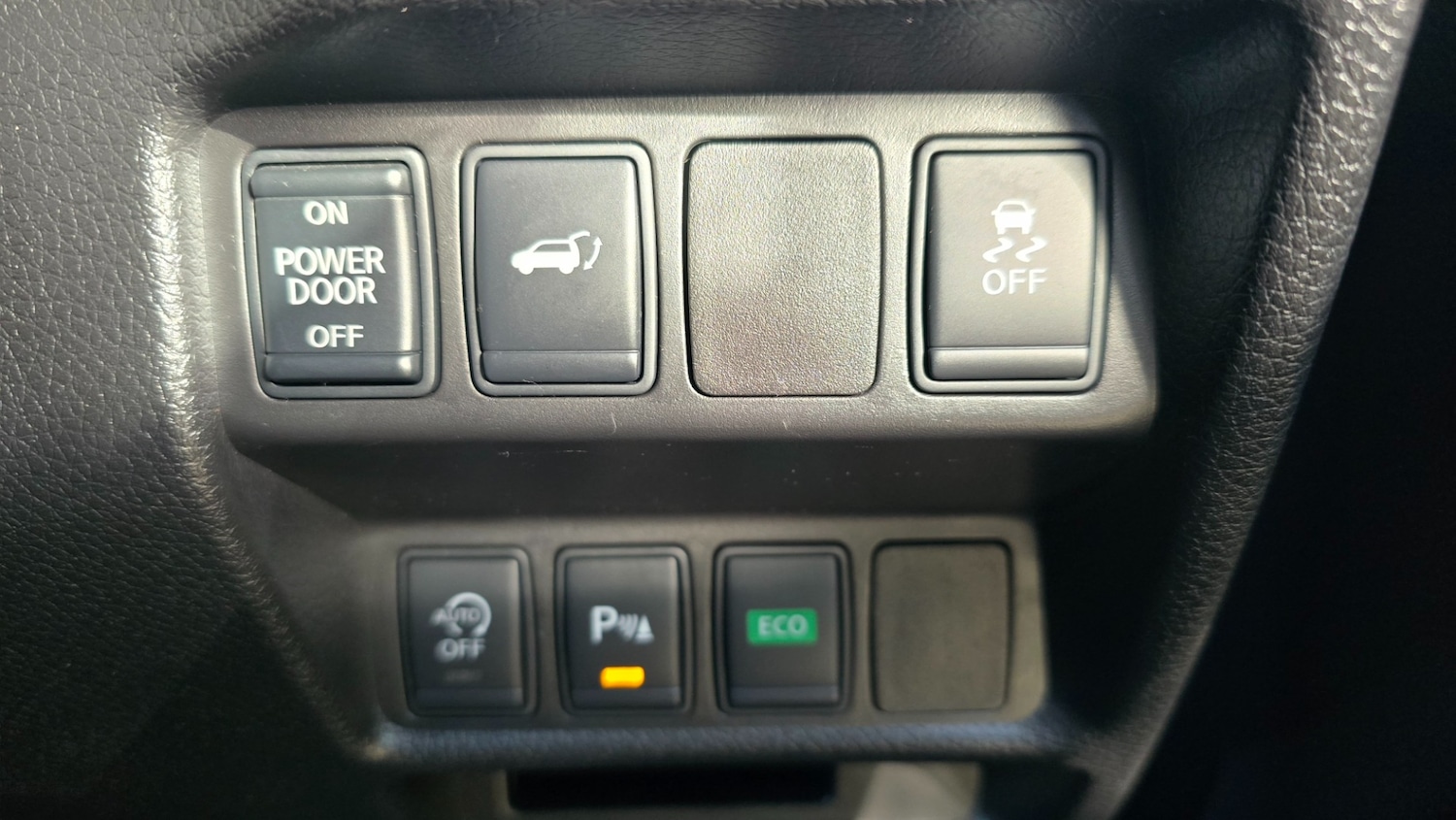 Used Nissan X-Trail 2017 for sale - 76379286: Photo 17