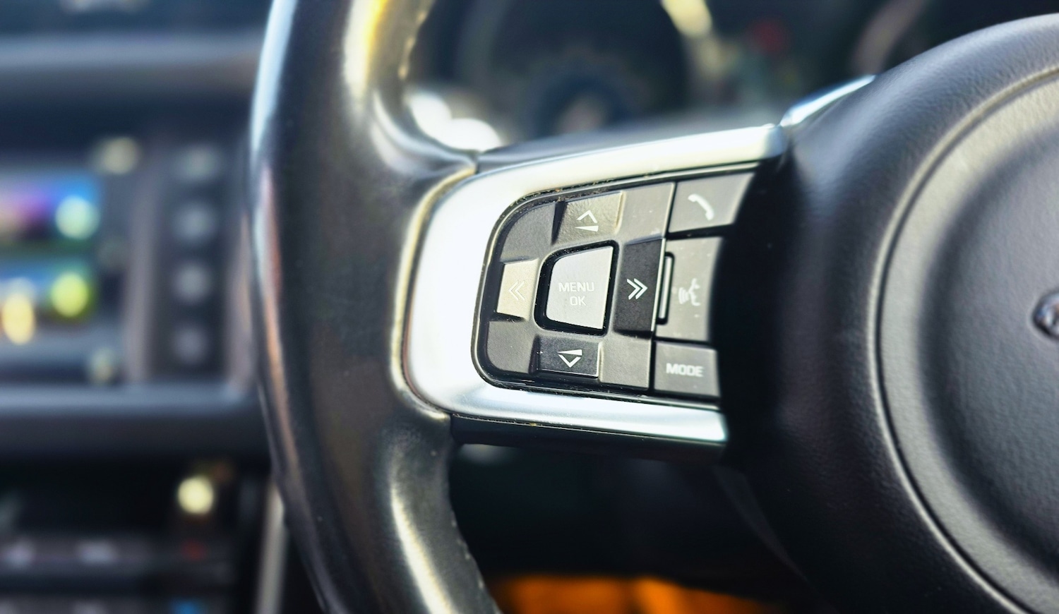 Used Jaguar XF 2018 for sale - 77049649: Photo 18