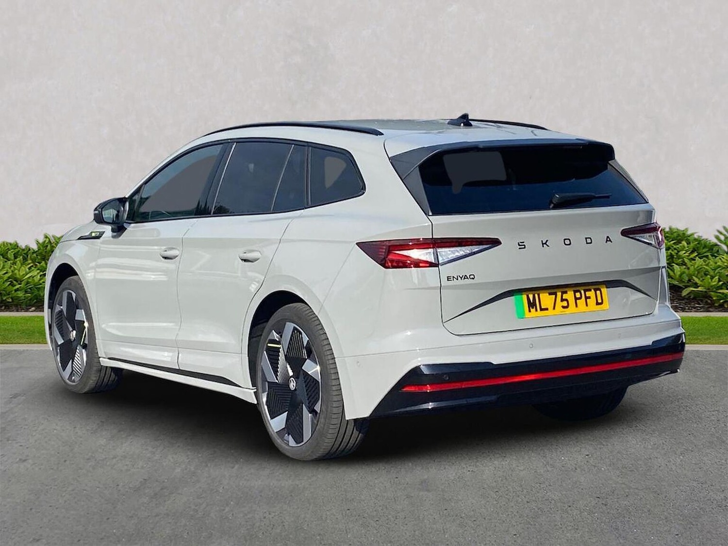 Used Skoda Enyaq 2025 for sale - 76536561: Photo 3