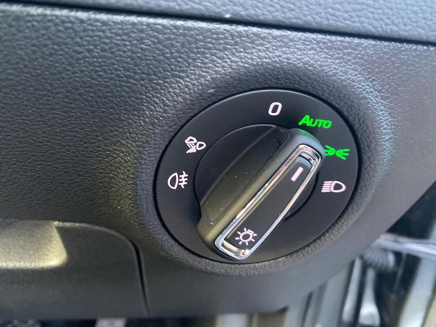 Used Skoda Karoq 2023 for sale - 76821720: Photo 22