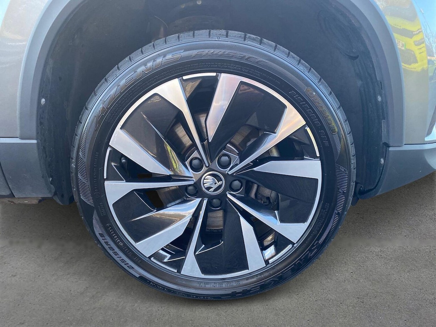 Used Skoda Karoq 2023 for sale - 76821720: Photo 6