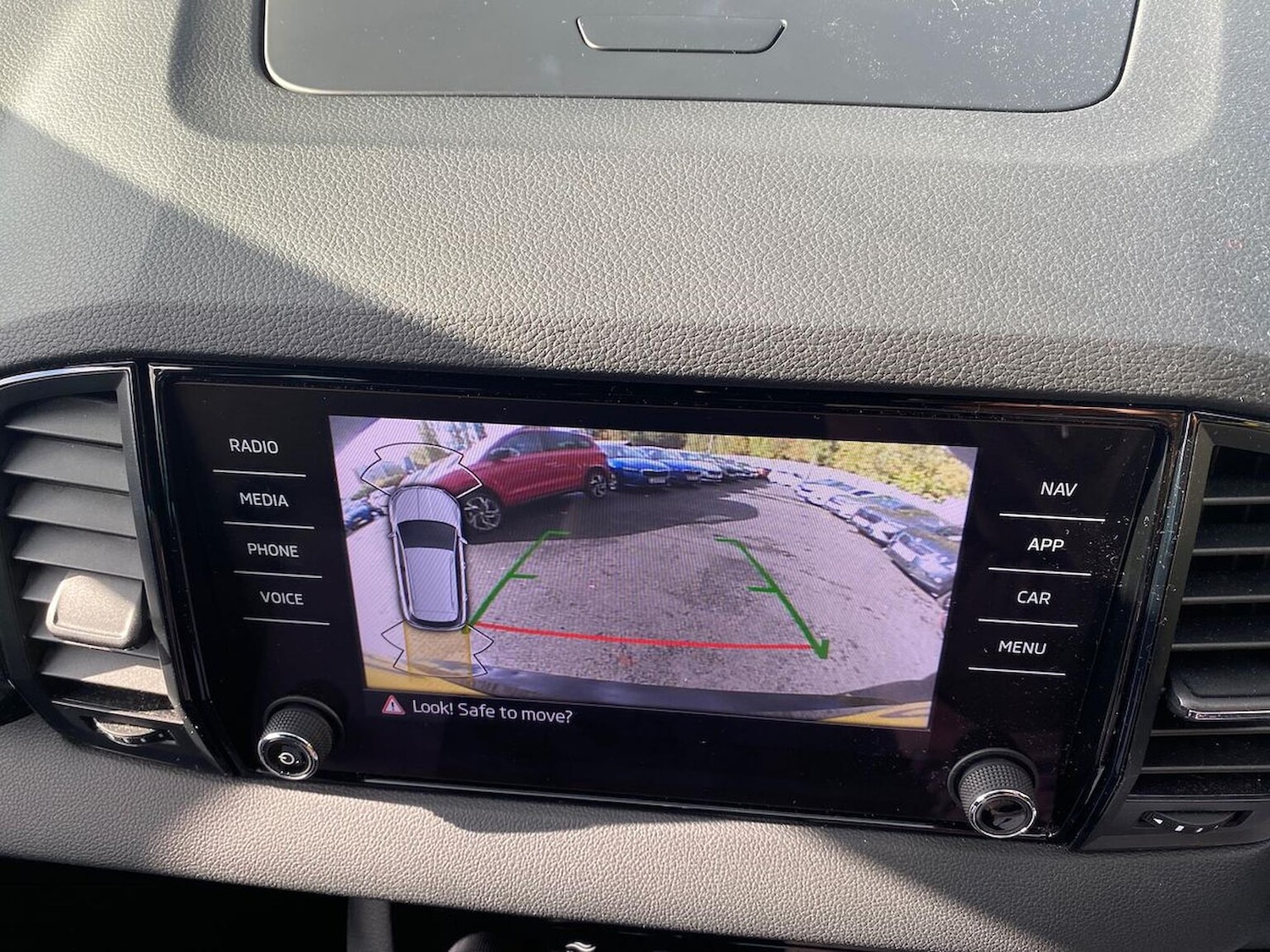 Used Skoda Karoq 2022 for sale - 76412482: Photo 24