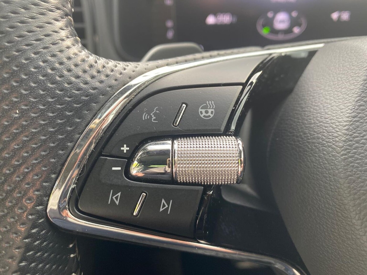 Used Skoda Karoq 2022 for sale - 76412482: Photo 28