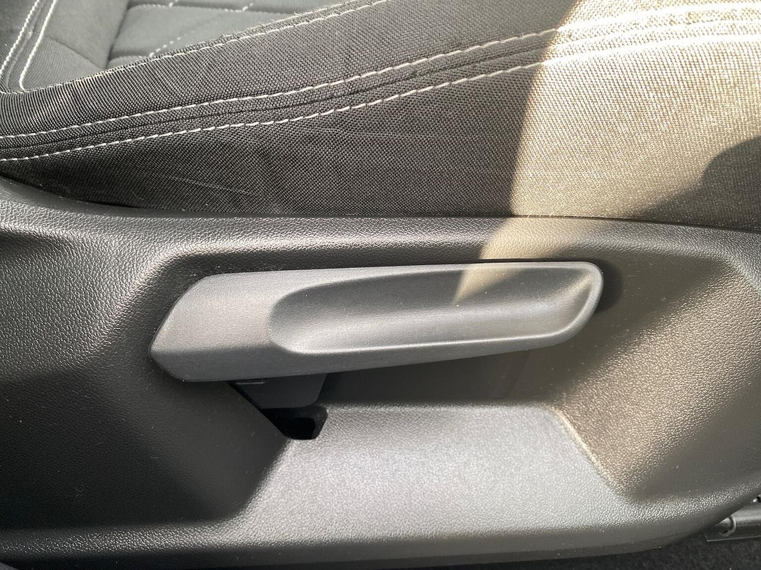 Used Skoda Karoq 2022 for sale - 76412482: Photo 31