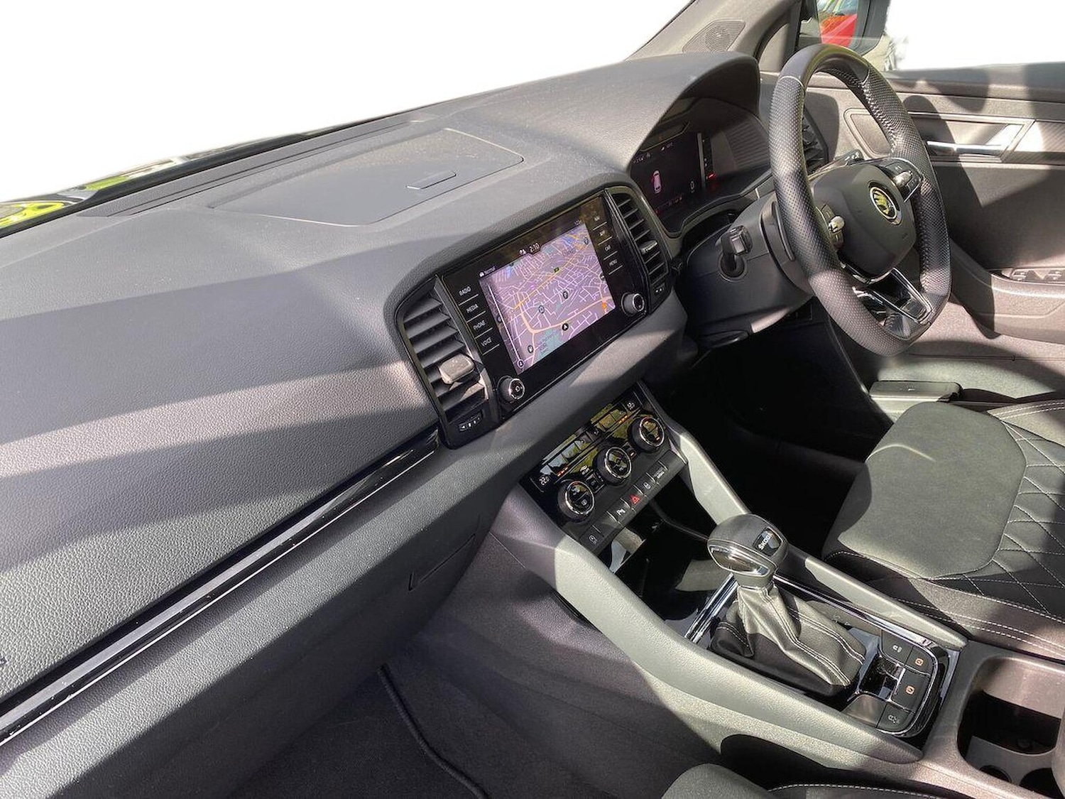 Used Skoda Karoq 2022 for sale - 76412482: Photo 8