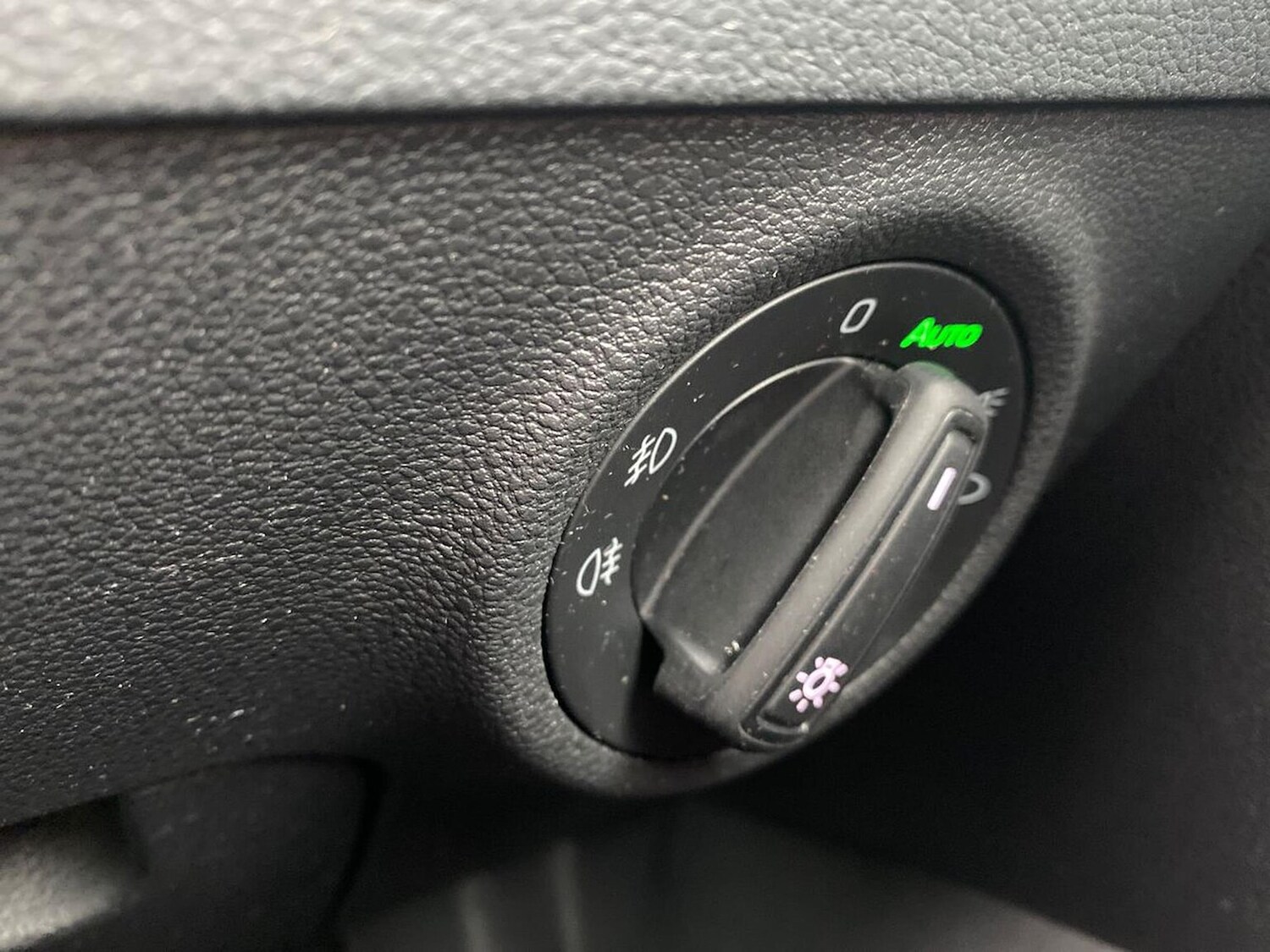 Used Skoda Karoq 2023 for sale - 76164786: Photo 24
