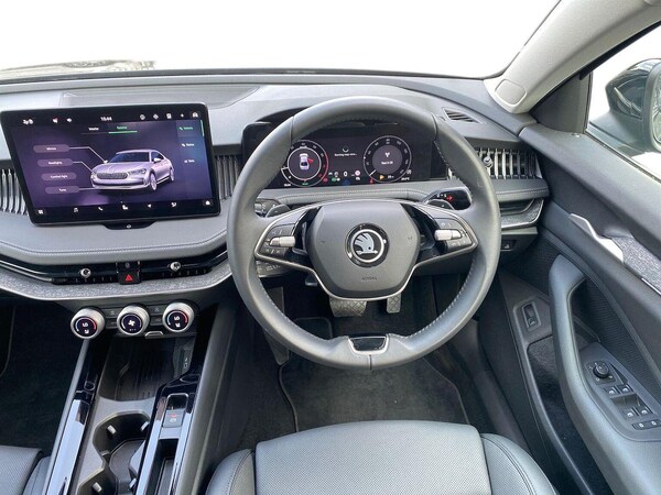 Used Skoda Superb 2024 for sale - 75556243: Photo 11