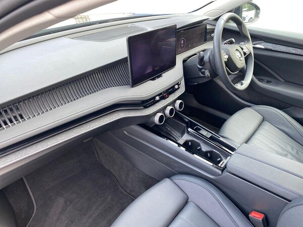 Used Skoda Superb 2024 for sale - 75556243: Photo 9