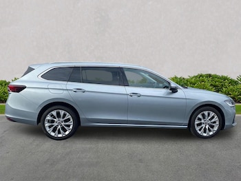 Used Skoda Superb 2024 for sale - 75907773: Photo