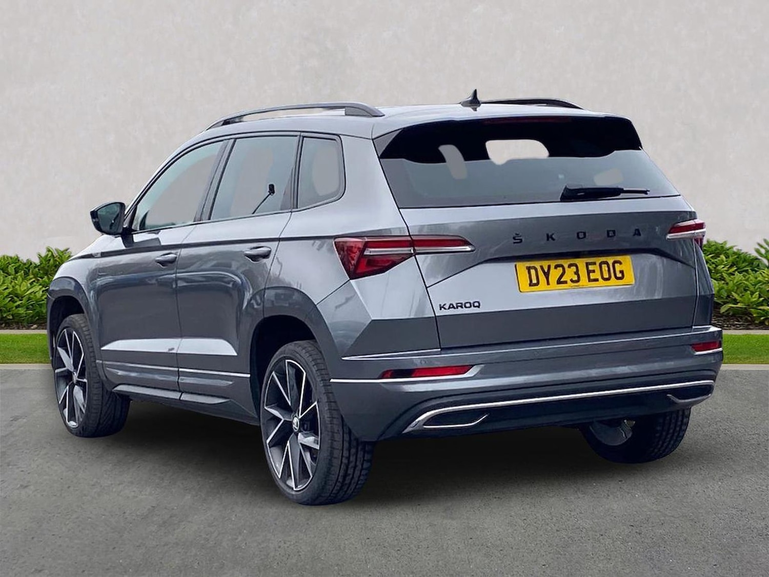 Used Skoda Karoq 2023 for sale - 78193299: Photo 2