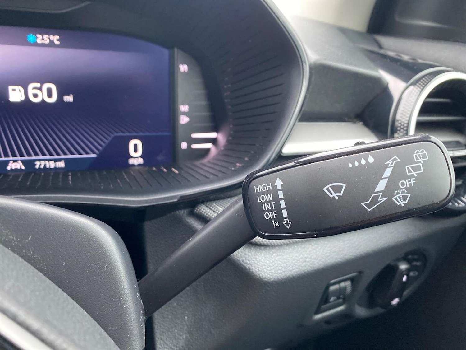 Used Skoda Fabia 2024 for sale - 77872128: Photo 29