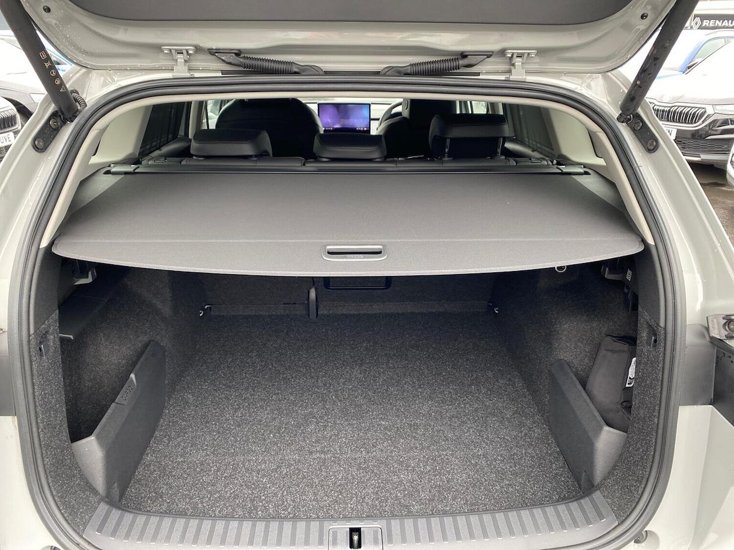 Used Skoda Enyaq 2025 for sale - 78139579: Photo 18