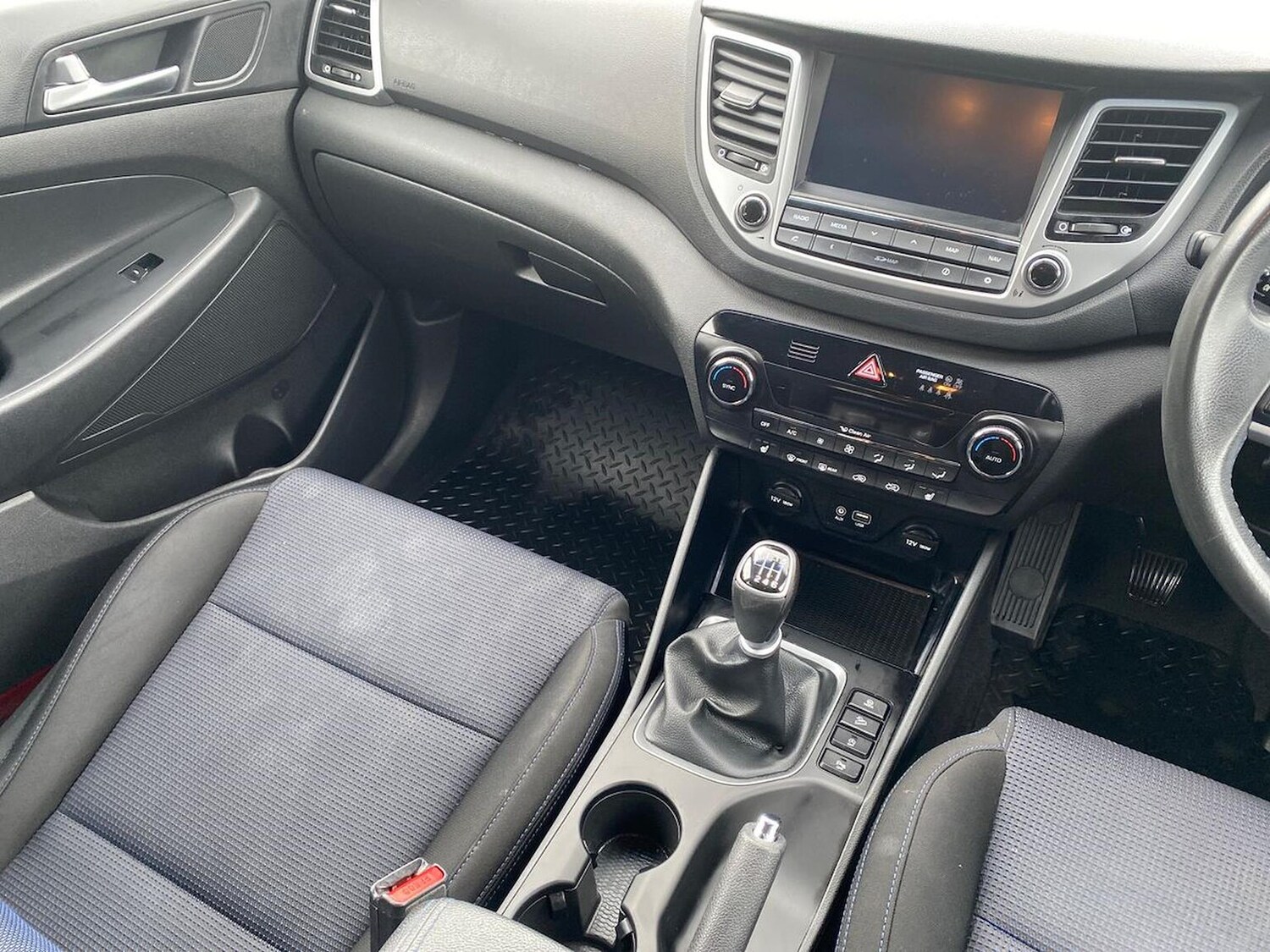 Used Hyundai TUCSON 2017 for sale - 76478201: Photo 13