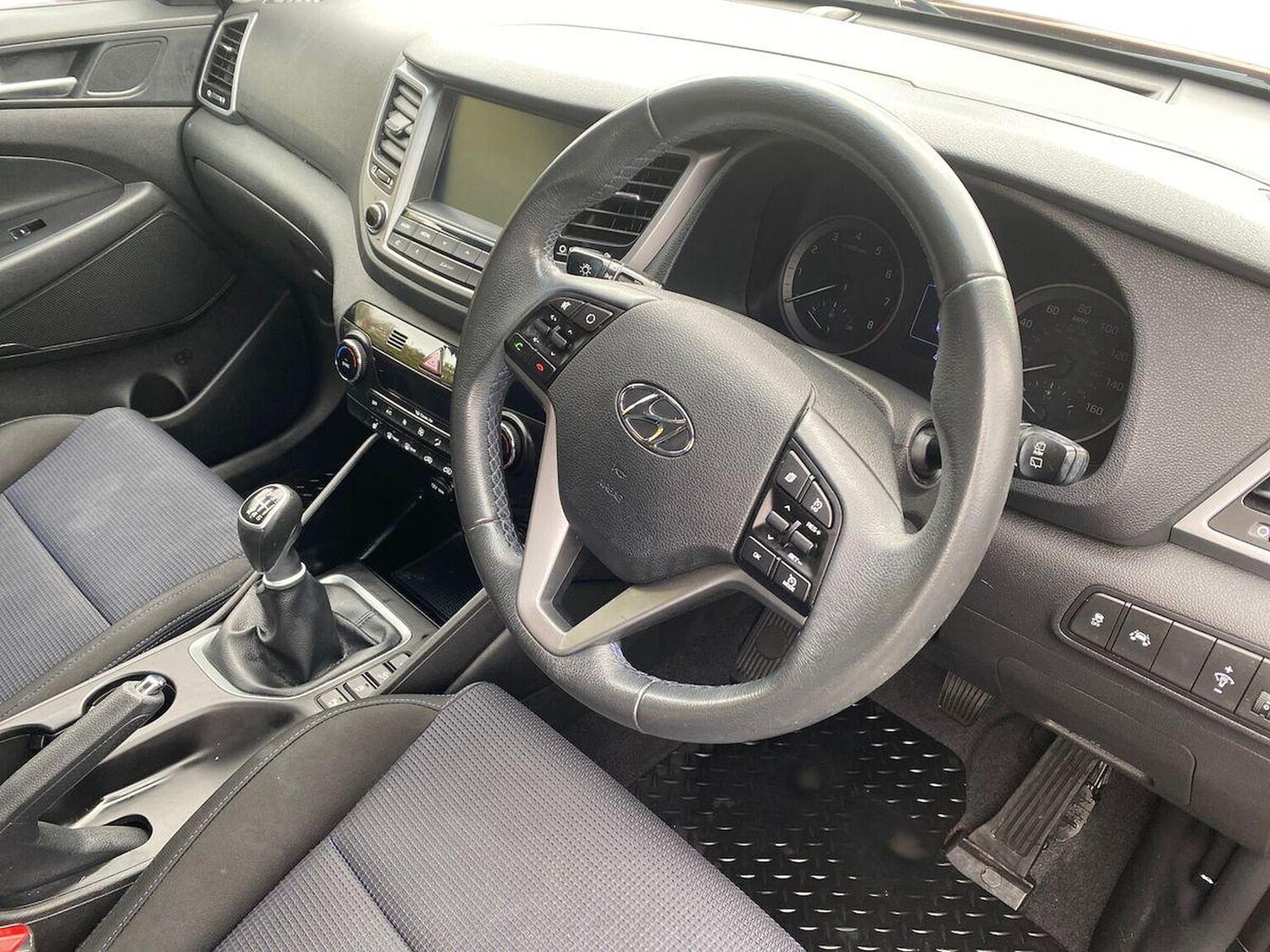 Used Hyundai TUCSON 2017 for sale - 76478201: Photo 15