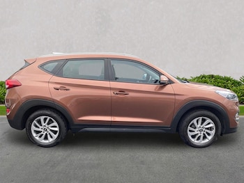 Used Hyundai TUCSON 2017 for sale - 76478201: Photo
